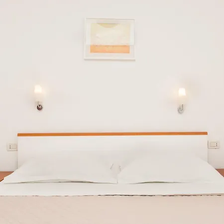Villa Old Stone In Historic Center With Heated Pool