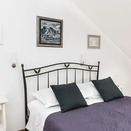Old Stone In Historic Center With Heated Pool Makarska