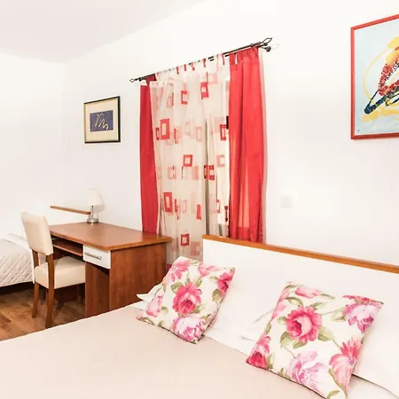 Villa Old Stone In Historic Center With Heated Pool