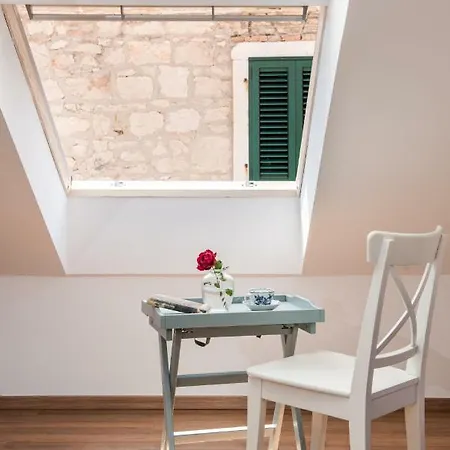 Villa Old Stone In Historic Center With Heated Pool Makarska